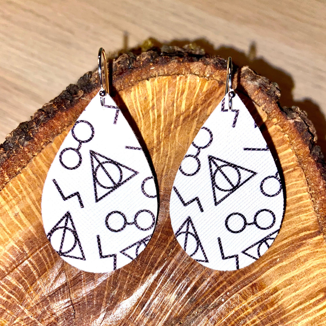 HP Earrings- Deathly Hallows