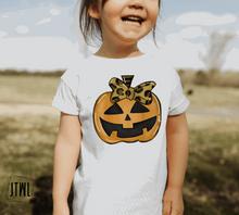 Load image into Gallery viewer, Pretty Pumpkin- Toddler/Youth
